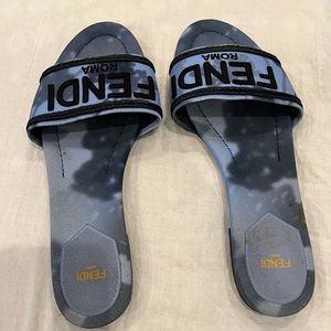 Fendi logo slides